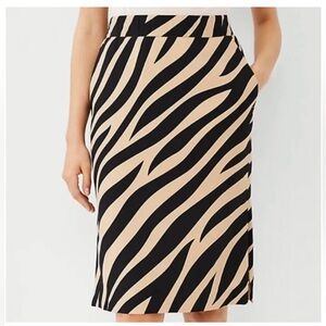 NWT Ann Taylor Zebra Striped Pencil Skirt Size S